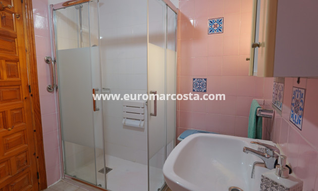 Objekte zum Wiederverkauf - Villa freitstehend - La Siesta - El Salado - Torreta - La Siesta