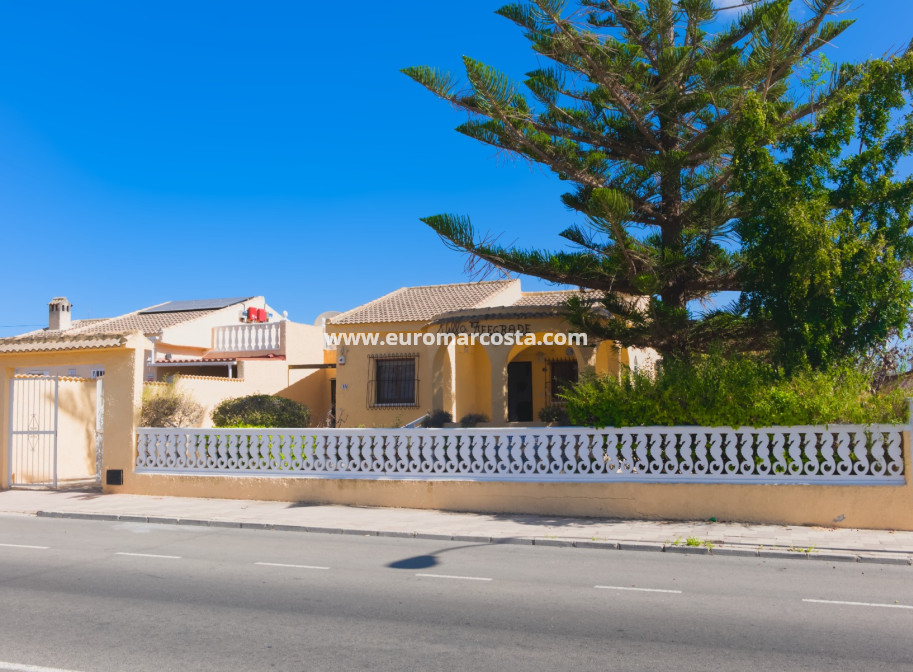 Objekte zum Wiederverkauf - Villa freitstehend - La Siesta - El Salado - Torreta - La Siesta