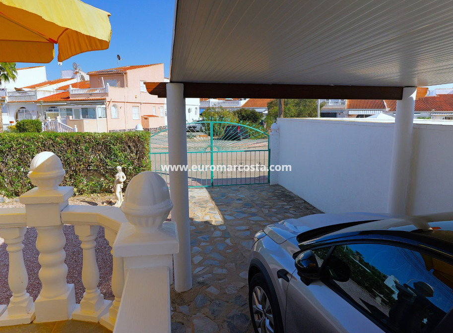 Sale - Villa - Torrevieja - Urbanización San Luis