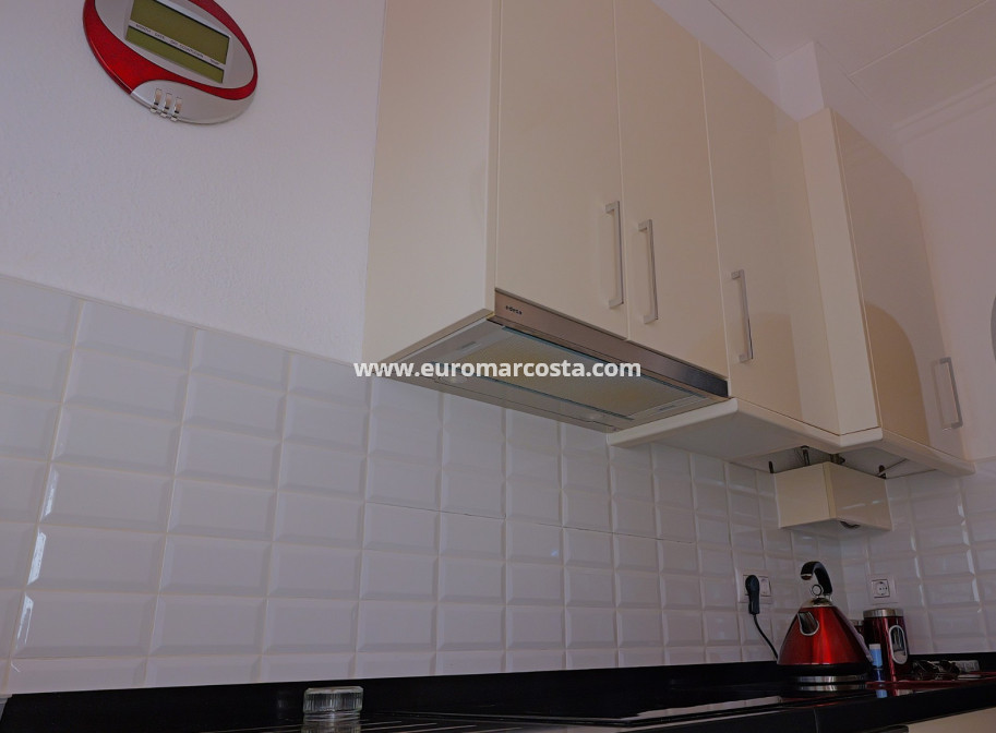 Sale - Villa - Torrevieja - Urbanización San Luis