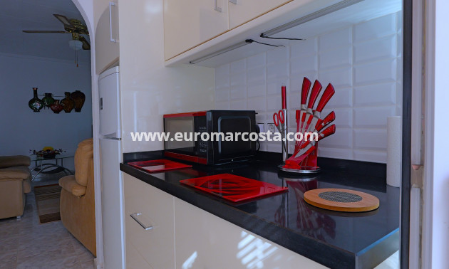 Sale - Villa - Torrevieja - Urbanización San Luis