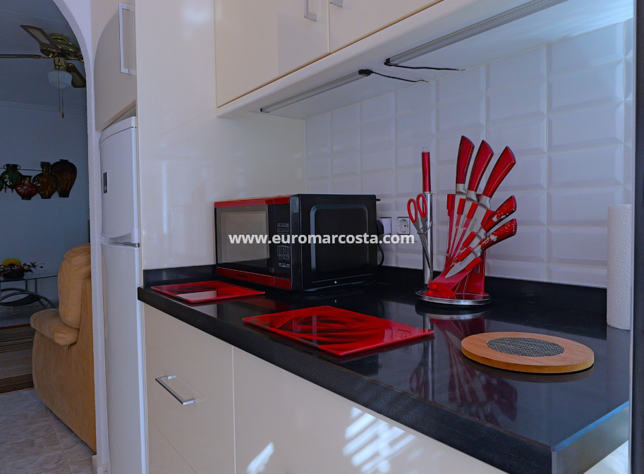 Sale - Villa - Torrevieja - Urbanización San Luis