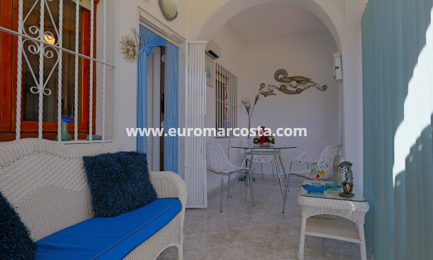 Sale - Villa - Torrevieja - Urbanización San Luis