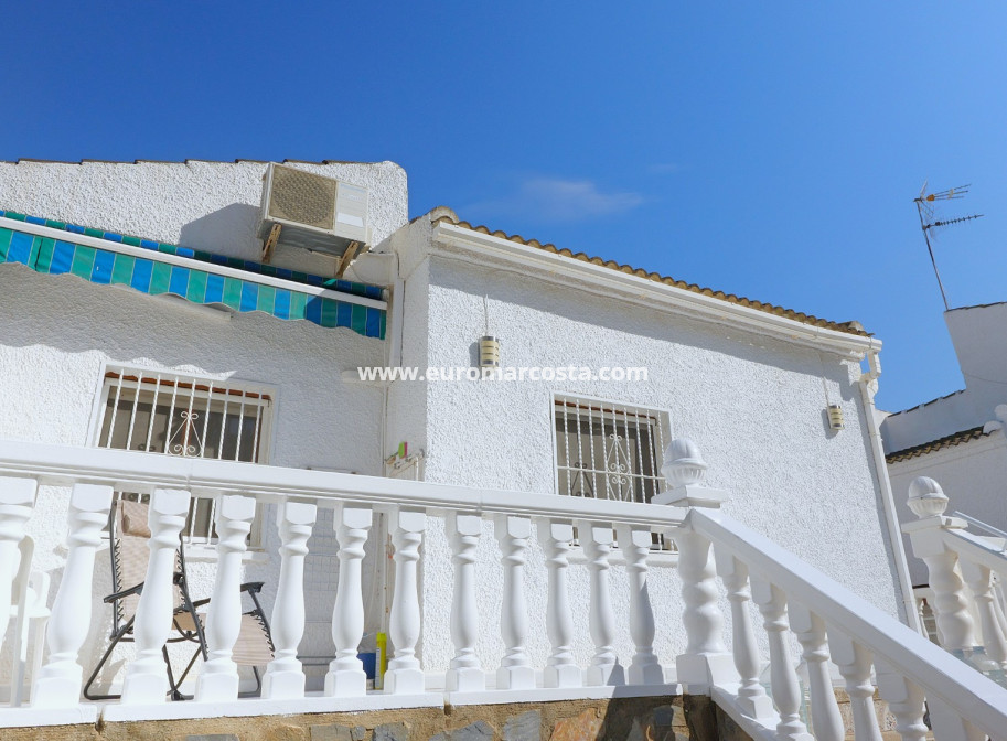 Sale - Villa - Torrevieja - Urbanización San Luis