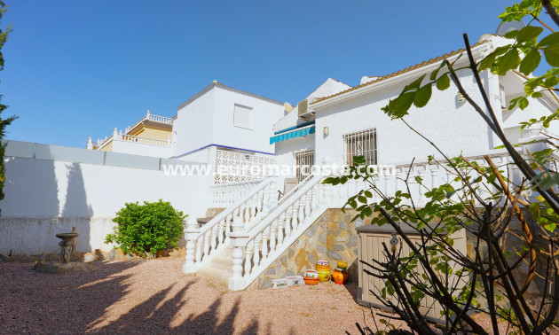 Sale - Villa - Torrevieja - Urbanización San Luis