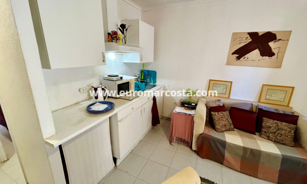 Objekte zum Wiederverkauf - Stadthaus - Torrevieja - Urbanización San Luis