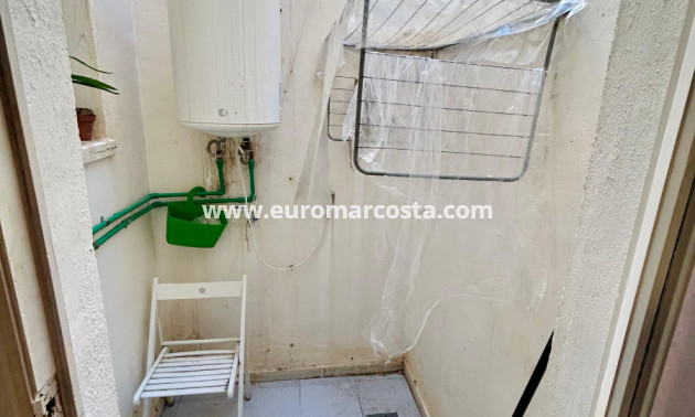 Objekte zum Wiederverkauf - Stadthaus - Torrevieja - Urbanización San Luis