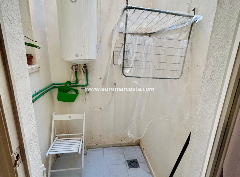 Objekte zum Wiederverkauf - Stadthaus - Torrevieja - Urbanización San Luis