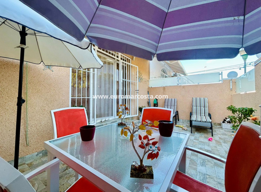 Venta - Adosado - Torrevieja - Urbanización San Luis