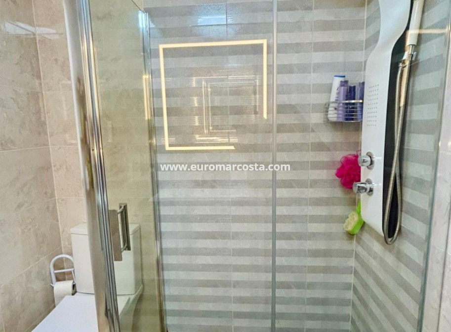 Venta - Adosado - Torrevieja - Urbanización San Luis