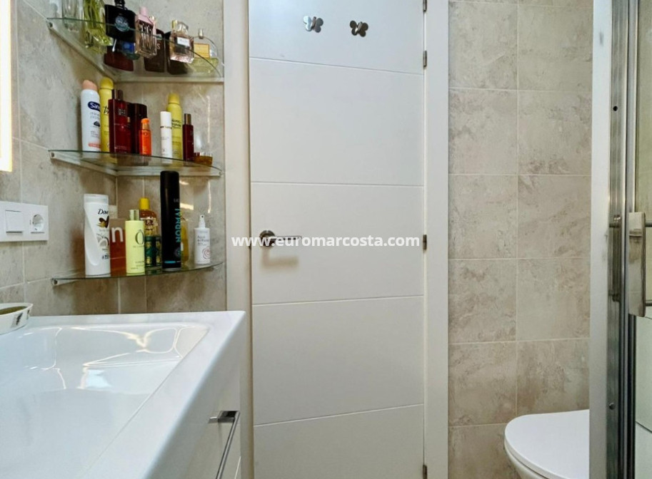 Venta - Adosado - Torrevieja - Urbanización San Luis