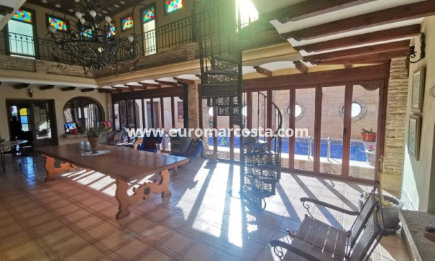 Sale - Villa - Orihuela