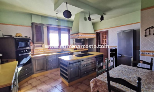 Sale - Villa - Orihuela