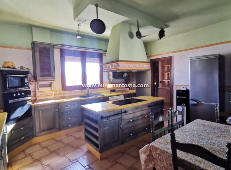Sale - Villa - Orihuela