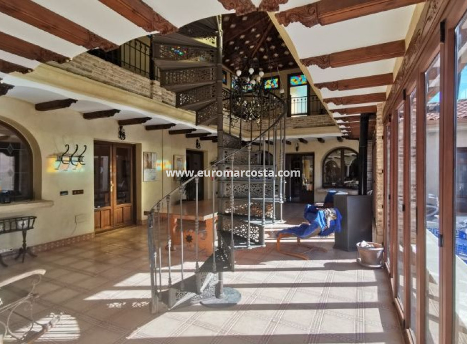 Sale - Villa - Orihuela