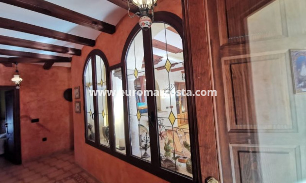 Sale - Villa - Orihuela