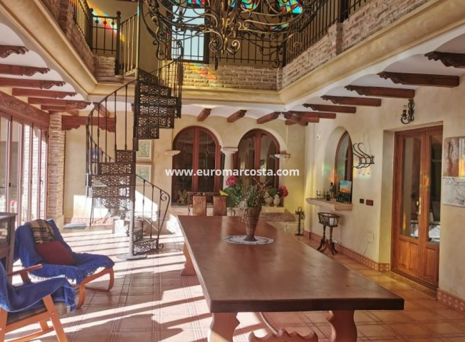 Sale - Villa - Orihuela