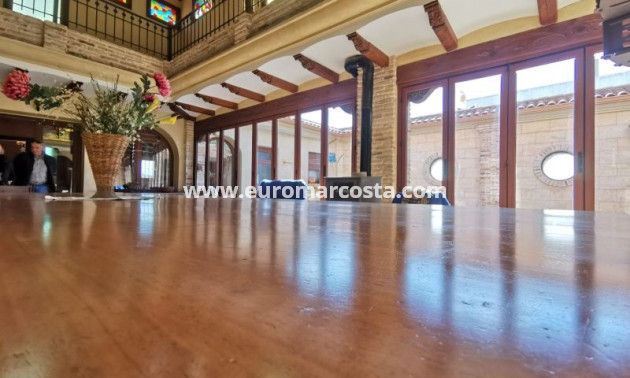 Sale - Villa - Orihuela