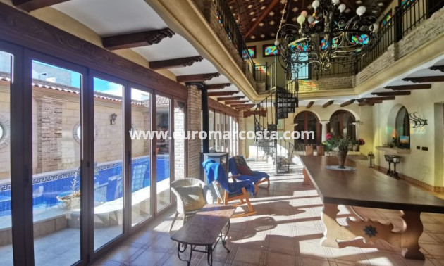 Sale - Villa - Orihuela