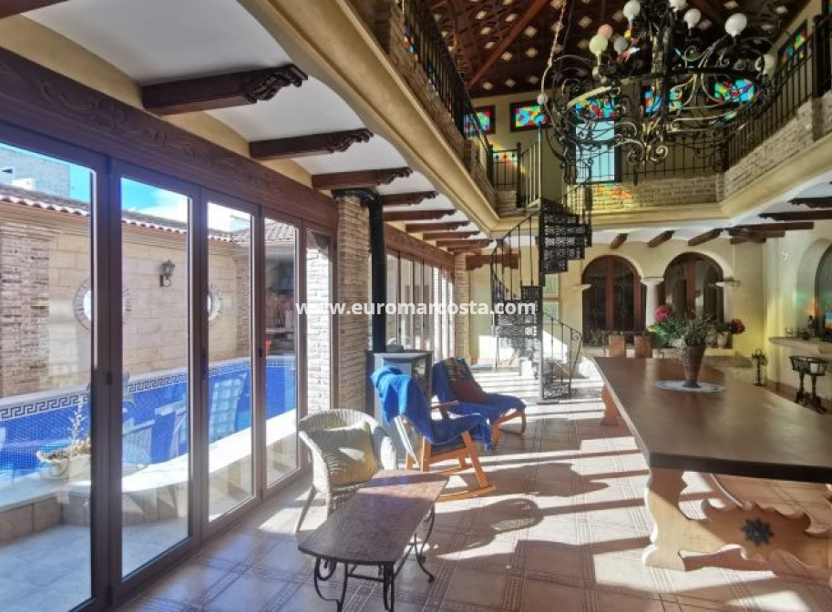 Sale - Villa - Orihuela