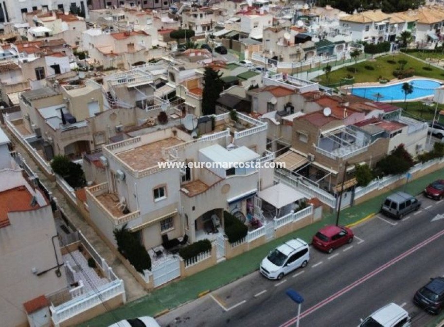 Sale - Townhouse - Torrevieja - TORREVIEJA
