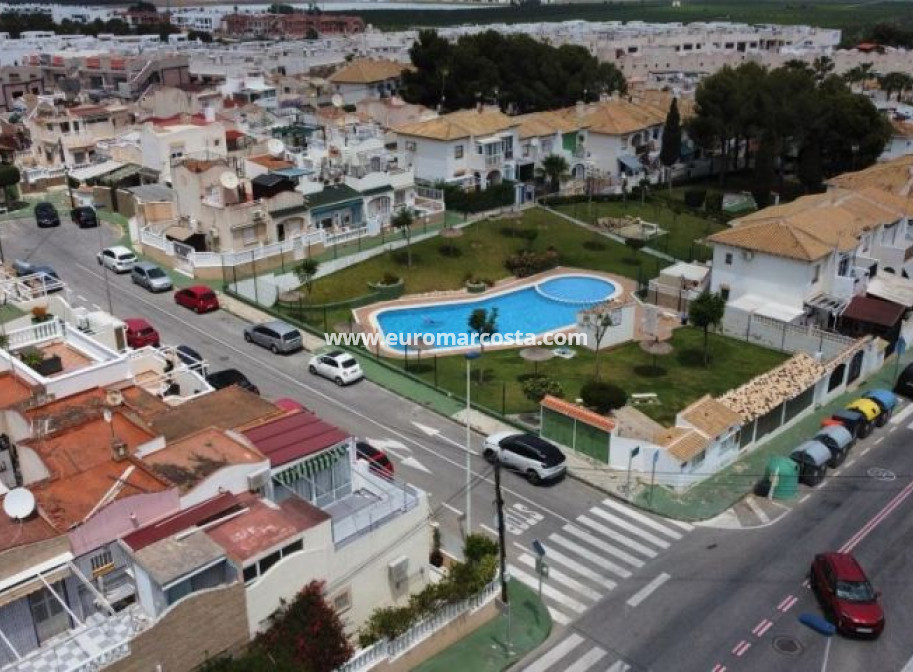 Sale - Townhouse - Torrevieja - TORREVIEJA
