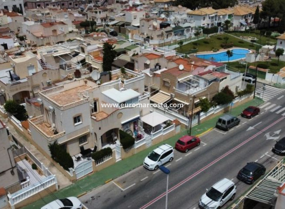 Sale - Townhouse - Torrevieja - TORREVIEJA