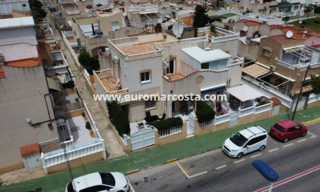 Sale - Townhouse - Torrevieja - TORREVIEJA