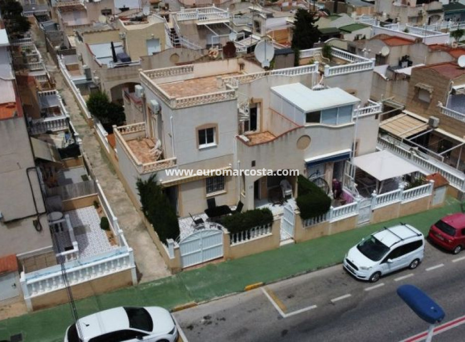 Sale - Townhouse - Torrevieja - TORREVIEJA