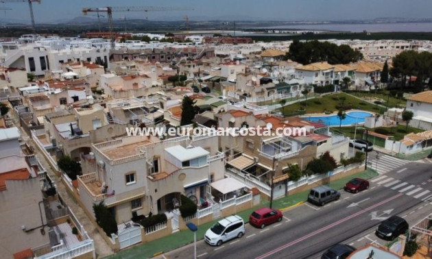 Sale - Townhouse - Torrevieja - TORREVIEJA