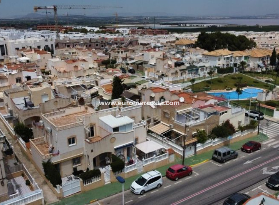 Sale - Townhouse - Torrevieja - TORREVIEJA