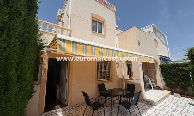 Sale - Townhouse - Torrevieja - TORREVIEJA