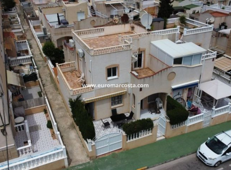 Sale - Townhouse - Torrevieja - TORREVIEJA