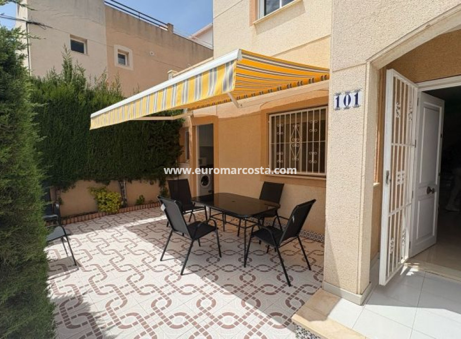 Sale - Townhouse - Torrevieja - TORREVIEJA