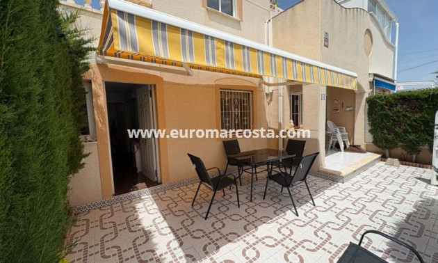 Sale - Townhouse - Torrevieja - TORREVIEJA