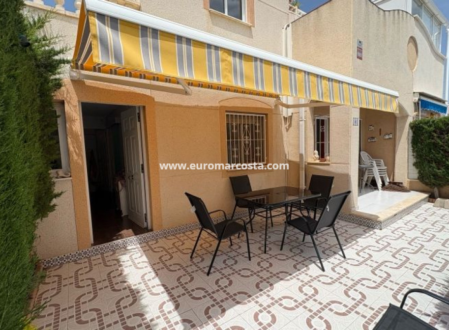 Sale - Townhouse - Torrevieja - TORREVIEJA