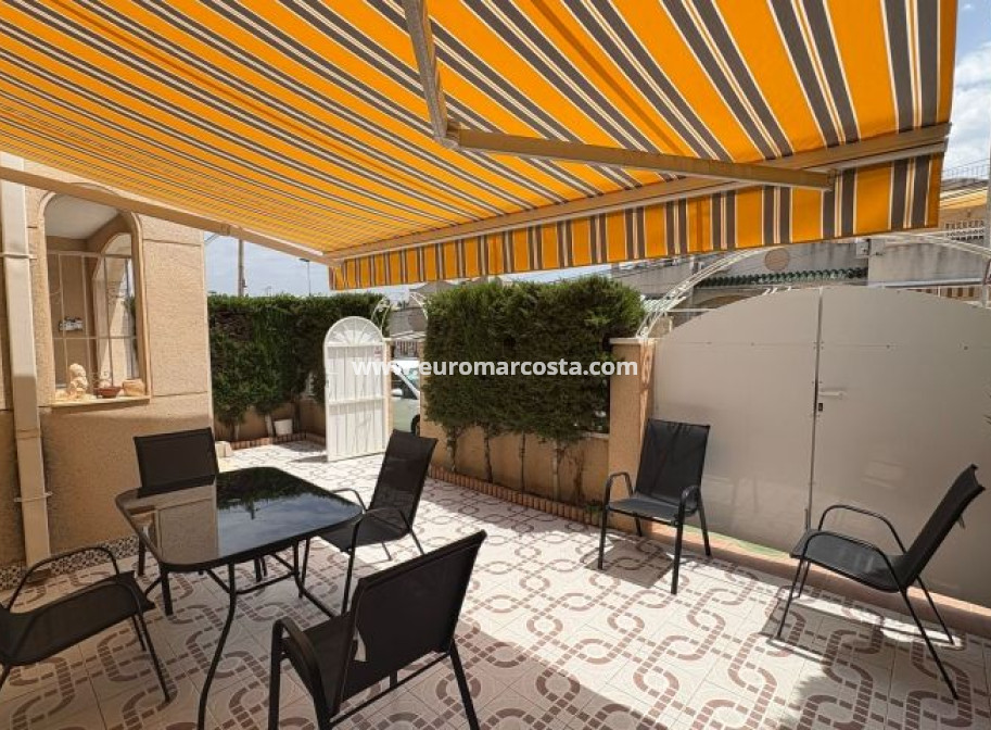 Sale - Townhouse - Torrevieja - TORREVIEJA