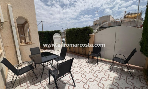 Sale - Townhouse - Torrevieja - TORREVIEJA