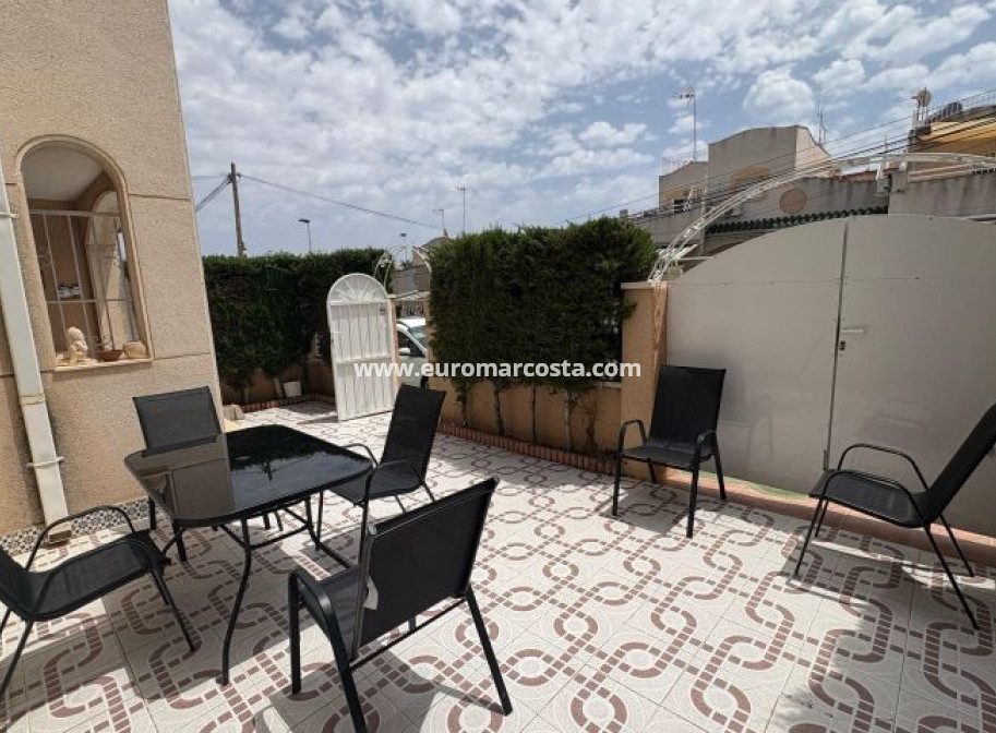 Sale - Townhouse - Torrevieja - TORREVIEJA