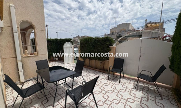 Sale - Townhouse - Torrevieja - TORREVIEJA