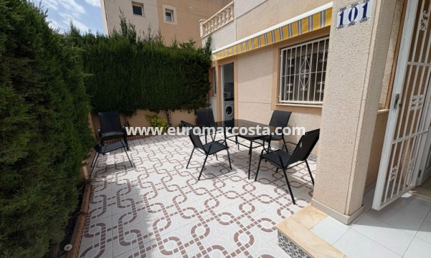 Sale - Townhouse - Torrevieja - TORREVIEJA