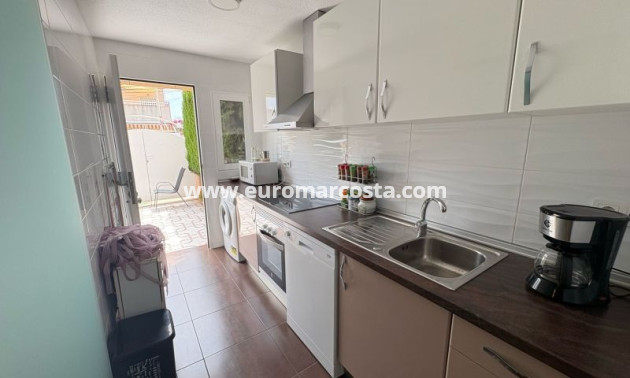 Sale - Townhouse - Torrevieja - TORREVIEJA