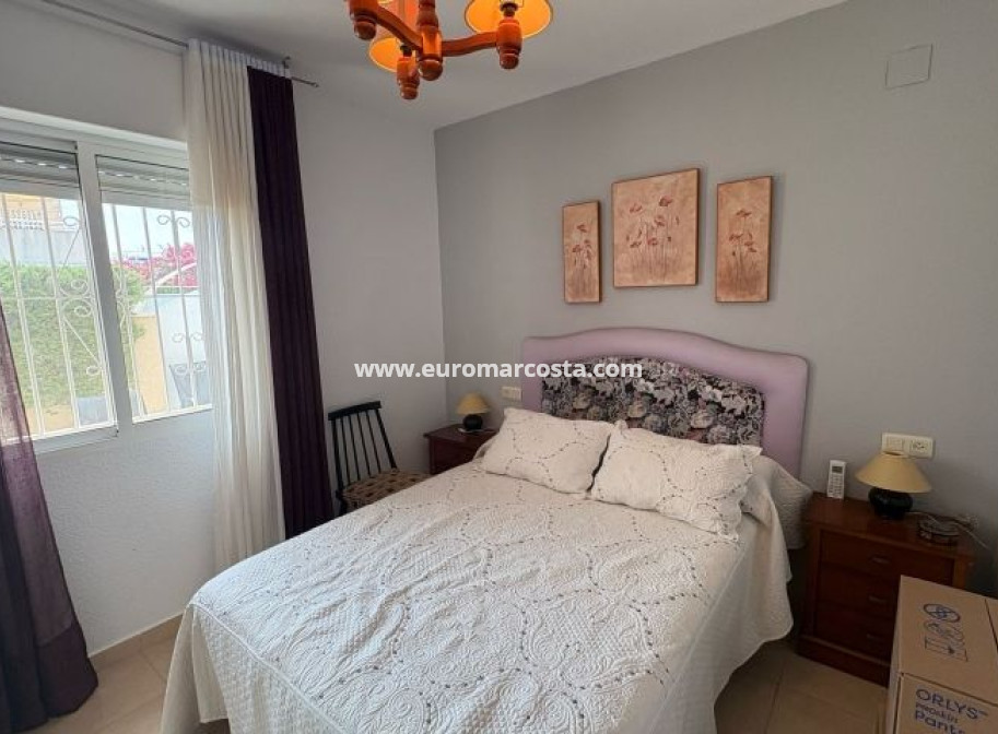 Sale - Townhouse - Torrevieja - TORREVIEJA
