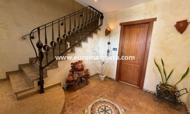 Sale - Villa - Redován