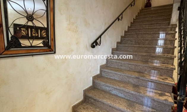 Sale - Villa - Redován