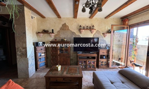 Sale - Villa - Redován