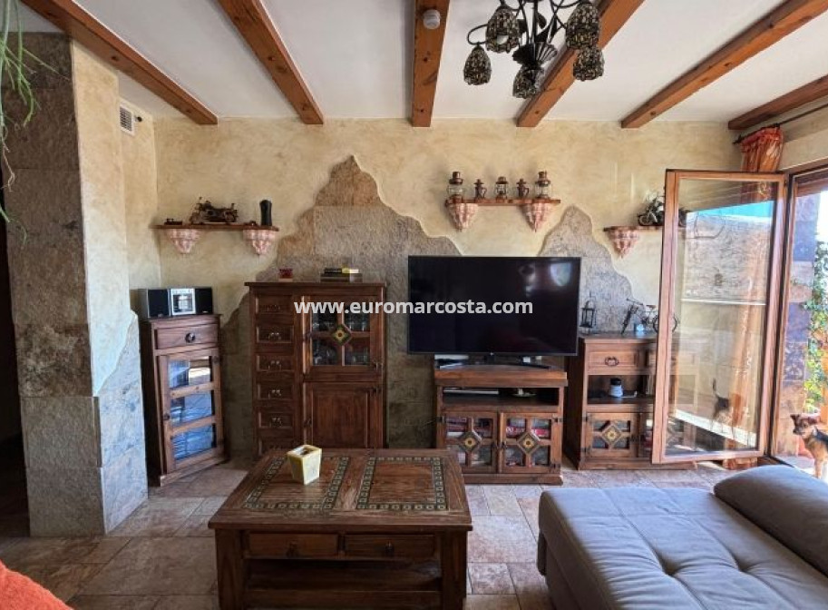 Sale - Villa - Redován