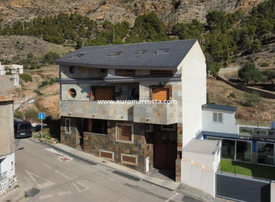 Sale - Villa - Redován