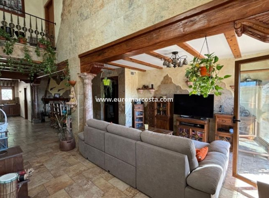 Sale - Villa - Redován