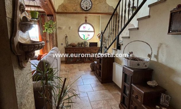 Sale - Villa - Redován